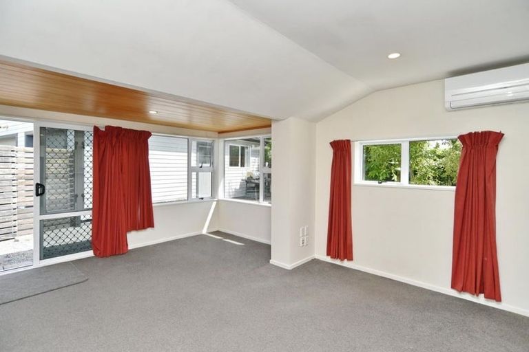 Photo of property in 26 Hadlow Place, Burnside, Christchurch, 8041