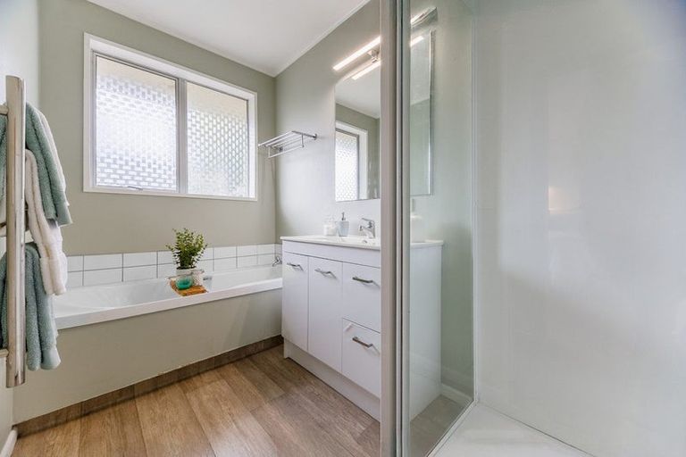 Photo of property in 89a Ngaio Road, Waikanae, 5036