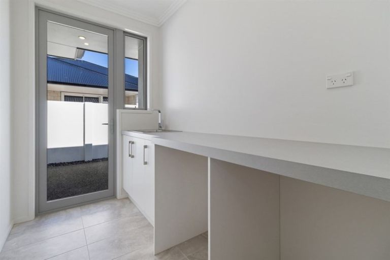 Photo of property in 1 Charlotte Drive, Omokoroa, 3114