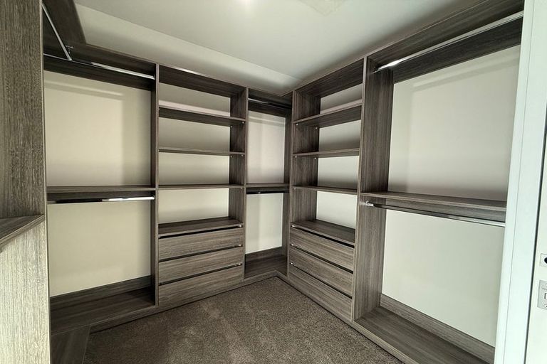 Photo of property in 30b Selwyn Road, Cockle Bay, Auckland, 2014