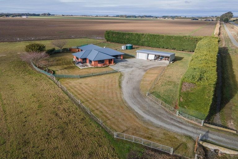 Photo of property in 288 Pleasant Point Highway, Levels, Timaru, 7975