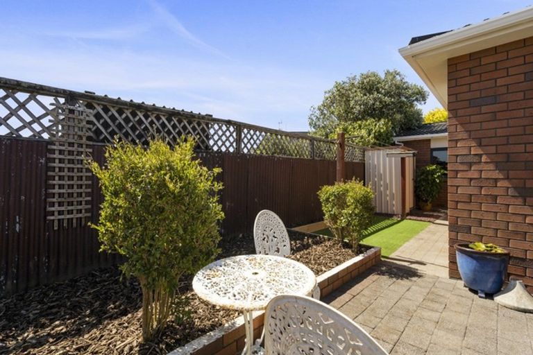 Photo of property in 15a Sanders Avenue, Westown, New Plymouth, 4310