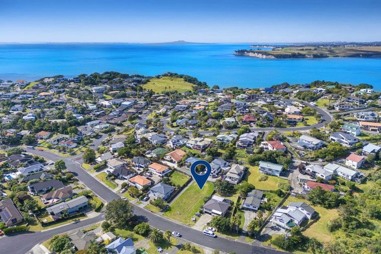 Photo of property in 47 Ferry Road, Arkles Bay, Whangaparaoa, 0932