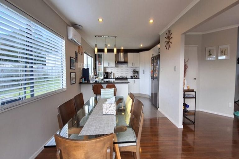Photo of property in 34 Borneo Drive, Fairview Heights, Auckland, 0632