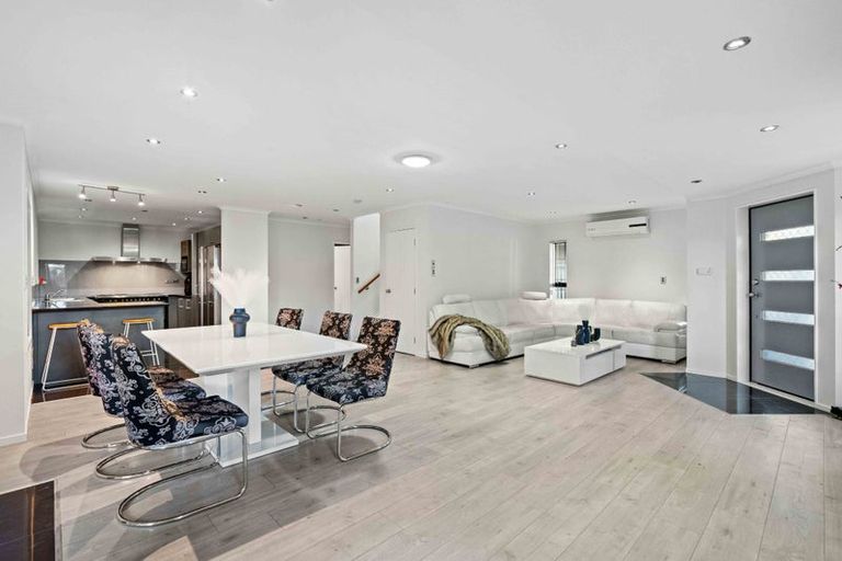 Photo of property in 46 Commissariat Road, Mount Wellington, Auckland, 1060