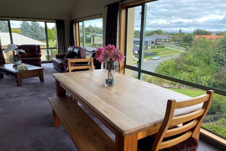 Photo of property in 12 Grove Avenue, Weston, Oamaru, 9401