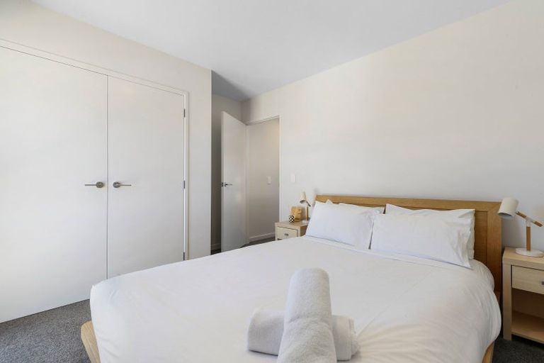 Photo of property in 10 Chapman Way, Jacks Point, 9371