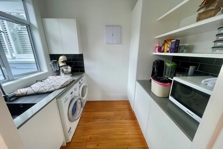 Photo of property in 19 Egremont Street, Belmont, Auckland, 0622