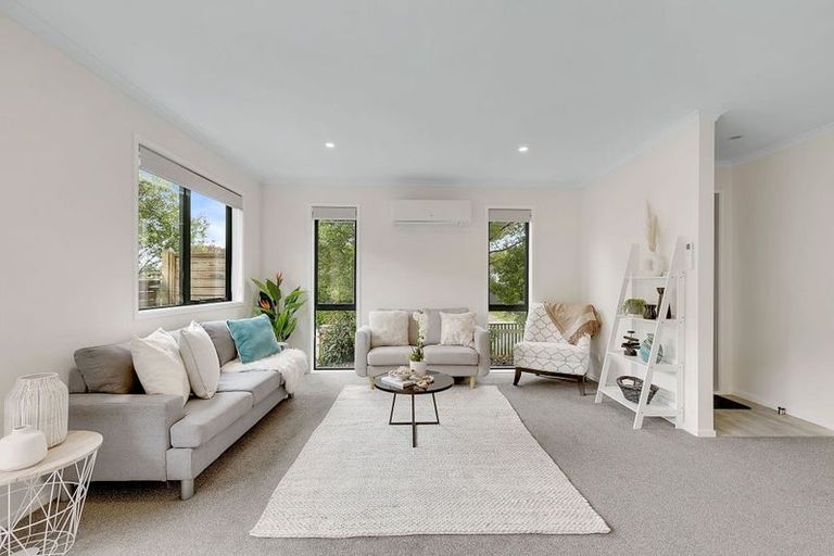 Photo of property in 104 Rangituhi Crescent, Takapuwahia, Porirua, 5022