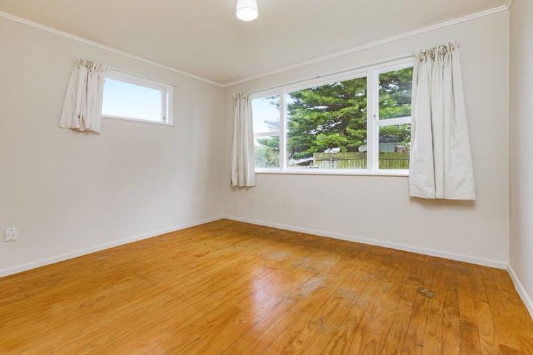 Photo of property in 63 Orchard Street, Avondale, Auckland, 1026