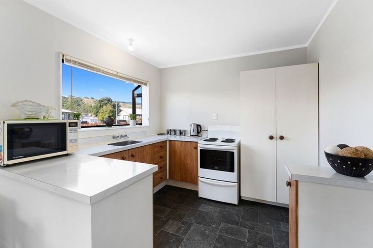 Photo of property in 15 Pukeko Street, Paraparaumu, 5032