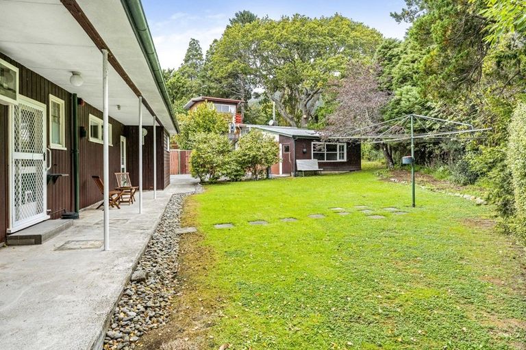Photo of property in 12 Manuka Street, Stokes Valley, Lower Hutt, 5019