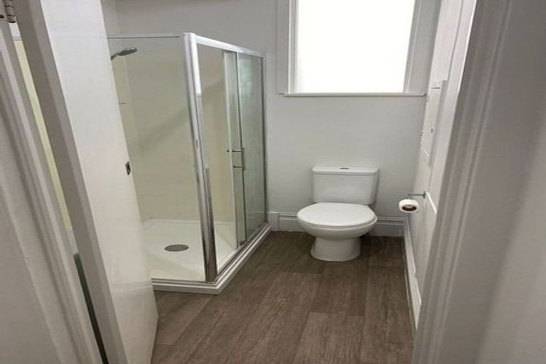 Photo of property in 128 Trelissick Crescent, Ngaio, Wellington, 6035