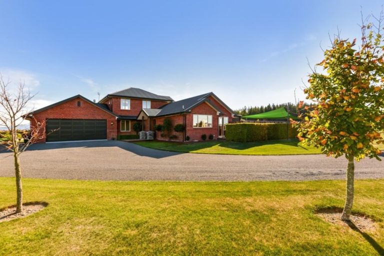 Photo of property in 17 Mchugh Crescent, Darfield, 7510