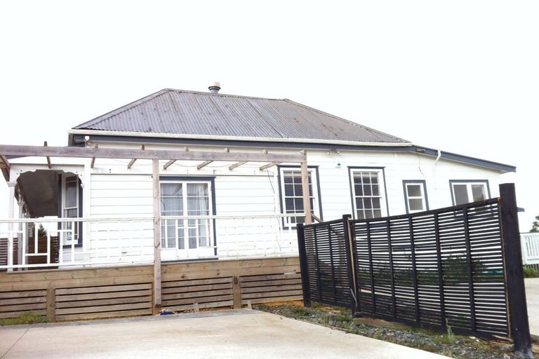 Photo of property in 4 Elliott's Way, Pinehill, Auckland, 0632