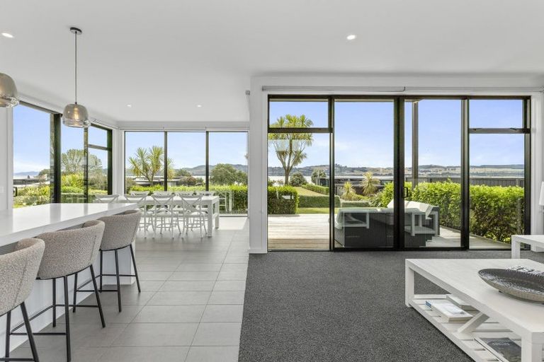 Photo of property in 8 Karapoto Lane, Rainbow Point, Taupo, 3330