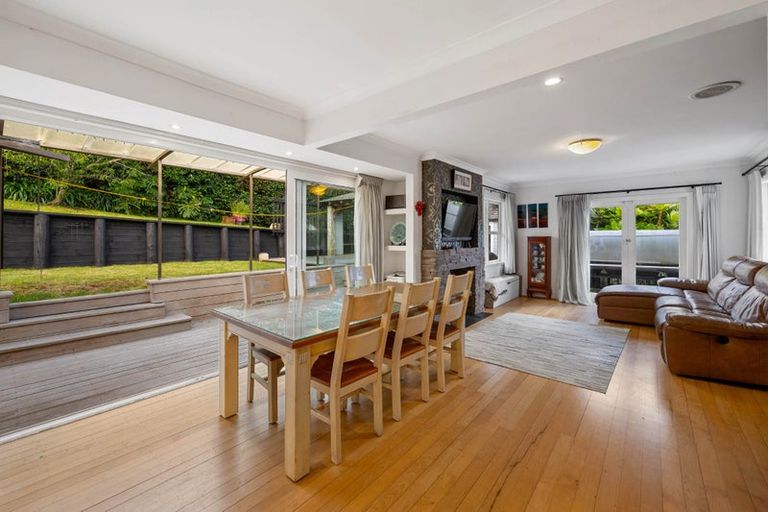 Photo of property in 6 Kerry Dell, Cockle Bay, Auckland, 2014