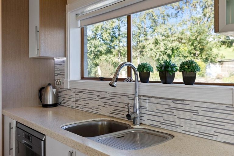 Photo of property in 12 Tobacco Hill, Welcome Bay, Tauranga, 3175