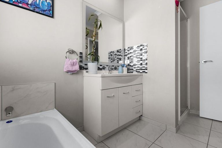 Photo of property in 9 Pania Place, Poraiti, Napier, 4112