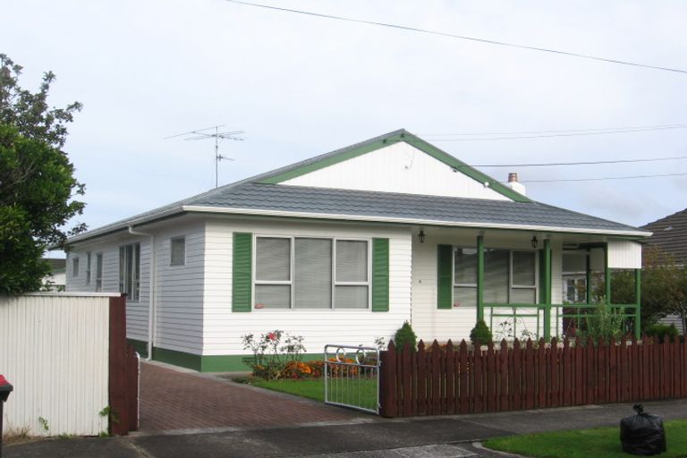 Photo of property in 31 Fairfield Avenue, Fairfield, Lower Hutt, 5011