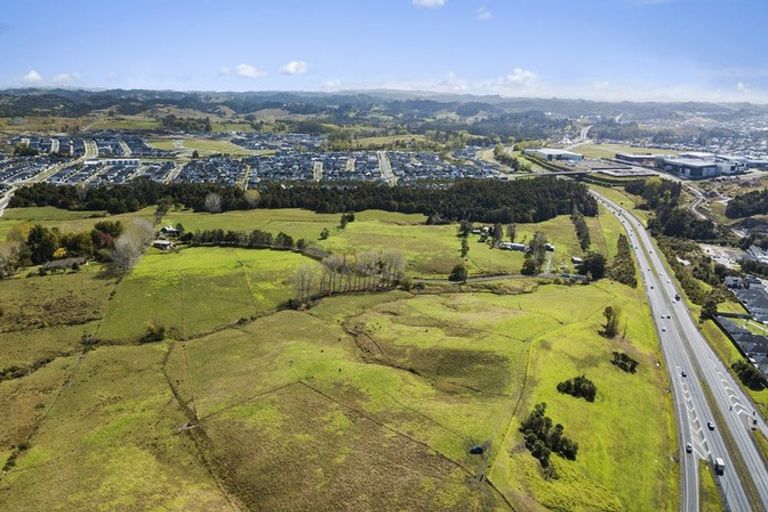 Photo of property in 46 Old Pine Valley Road, Dairy Flat, Silverdale, 0992