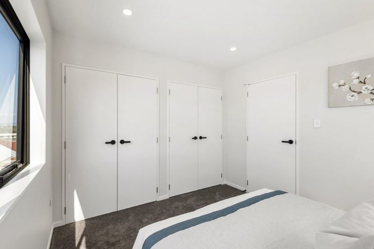 Photo of property in 2/1 Egremont Street, Belmont, Auckland, 0622