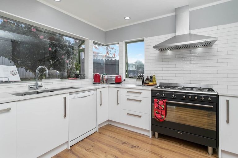 Photo of property in 2/251 Pakuranga Road, Pakuranga, Auckland, 2010