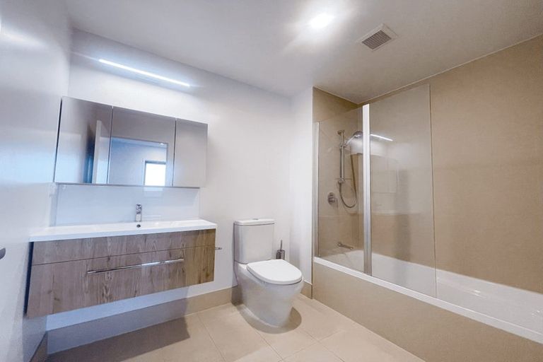 Photo of property in 22 Tahuhu Road, Mount Wellington, Auckland, 1062