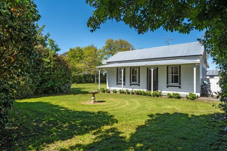 Photo of property in Tarureka, 38 Donald Street, Featherston, 5710