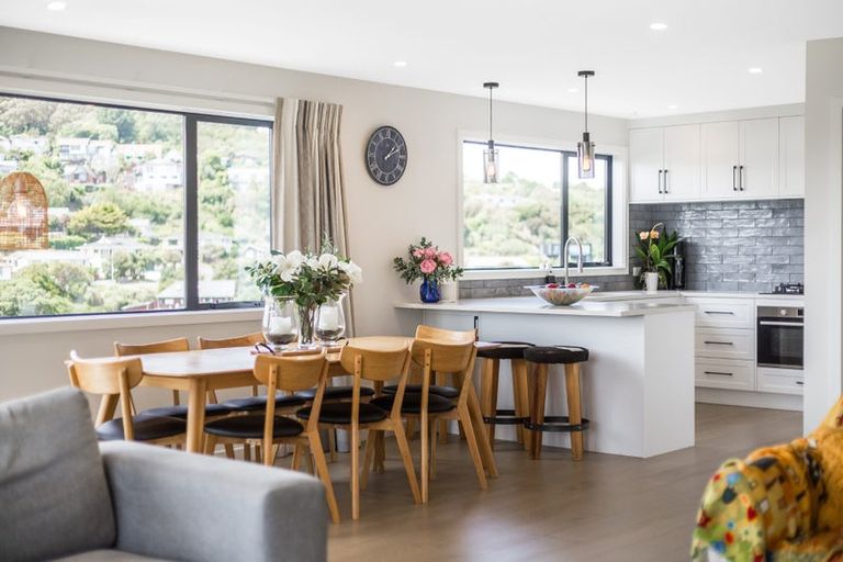 Photo of property in 158b Kahu Road, Paremata, Porirua, 5024