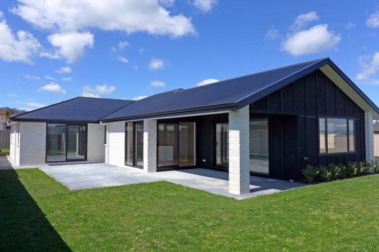 Photo of property in 19 Te Heipora Place, Havelock North, 4130