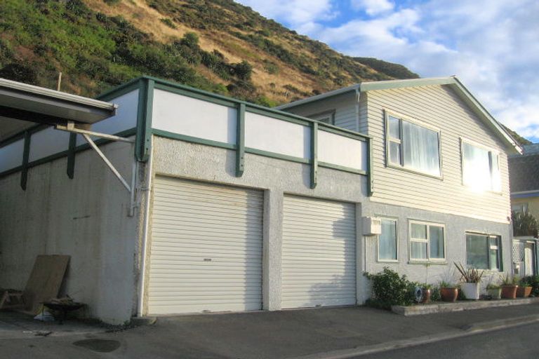 Photo of property in 134 Owhiro Bay Parade, Owhiro Bay, Wellington, 6023