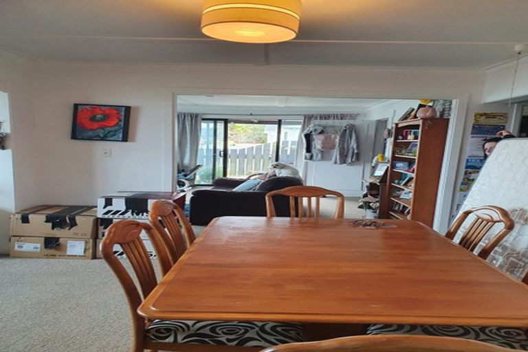 Photo of property in 9 Beach Road, Glenbrook, Waiuku, 2681