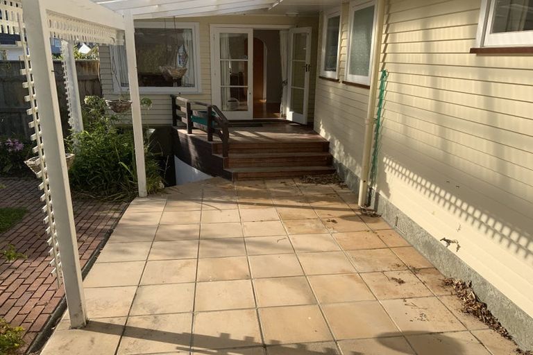 Photo of property in 57 Cedar Street, Maungaraki, Lower Hutt, 5010