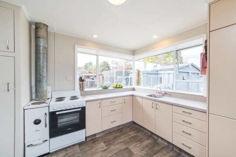 Photo of property in 12 Lagoon Road, Rangiwahia, Kimbolton, 4774