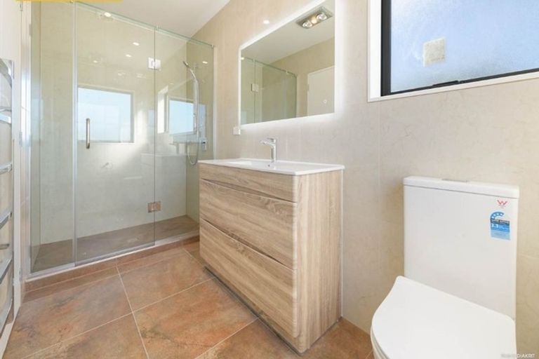 Photo of property in 73d Clevedon Road, Papakura, 2110