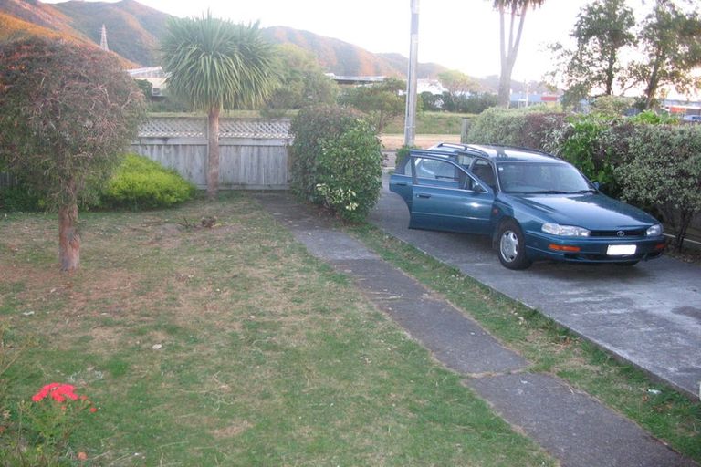 Photo of property in 1 Riverside Drive, Waiwhetu, Lower Hutt, 5010
