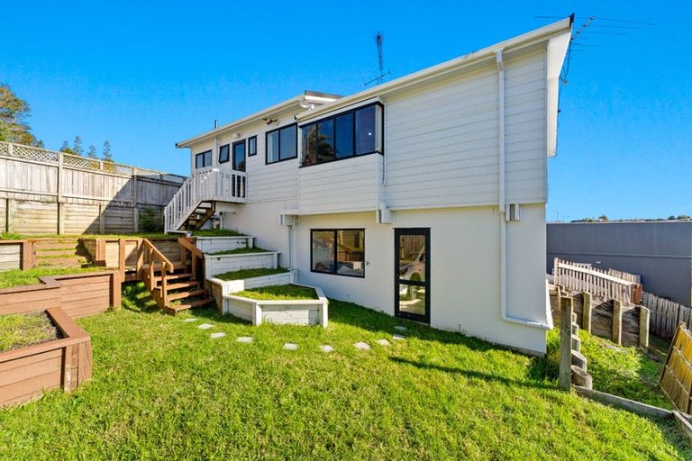 Photo of property in 1/13a Kitewao Street, Northcote, Auckland, 0627