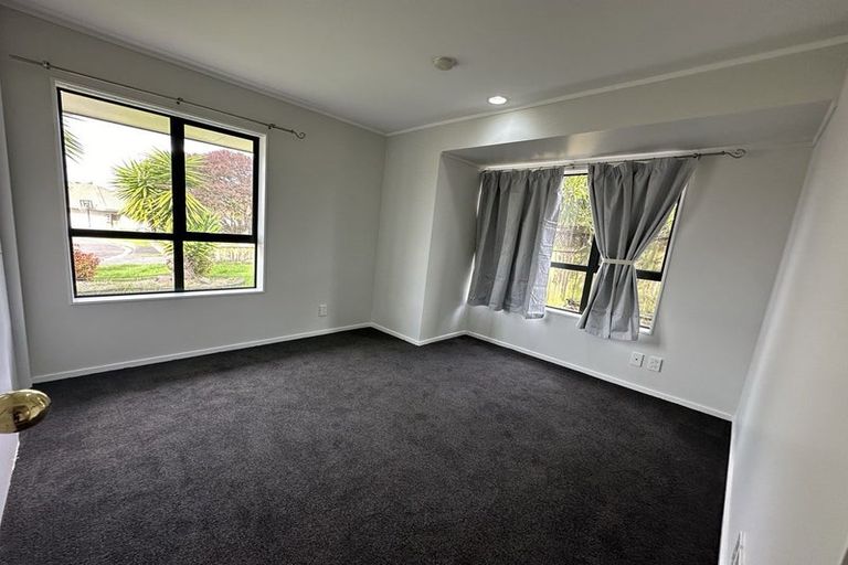 Photo of property in 5 Ian Jones Court, Flat Bush, Auckland, 2019