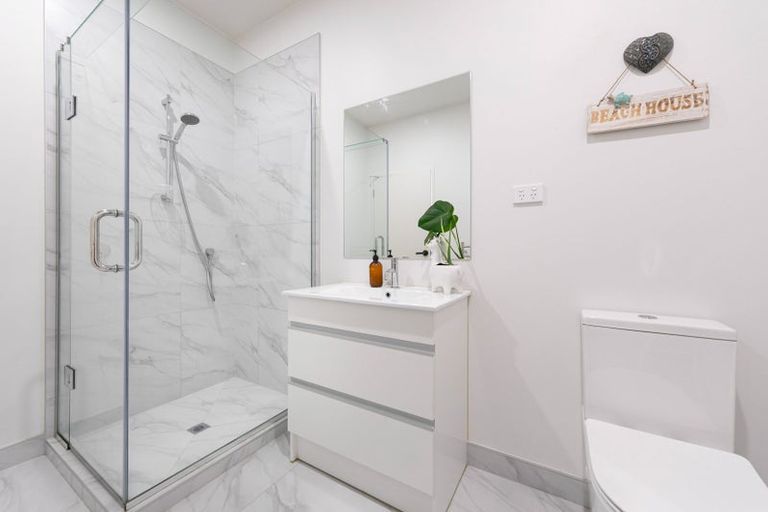 Photo of property in 6 Landing Path Drive, Hobsonville, Auckland, 0616