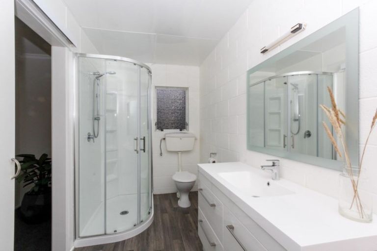 Photo of property in 26 Truby King Street, Merrilands, New Plymouth, 4312