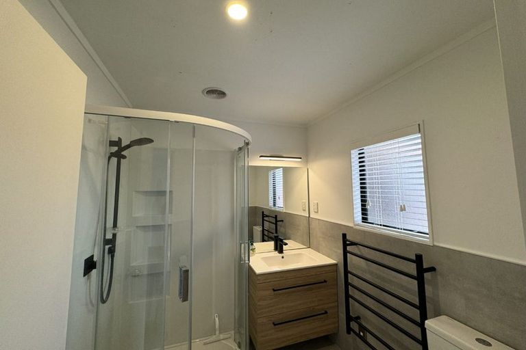 Photo of property in 11 Aspen Way, Kelvin Grove, Palmerston North, 4414