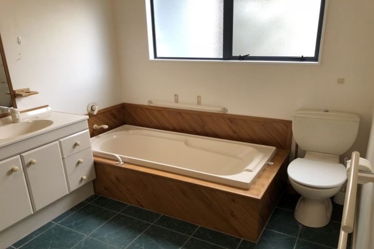 Photo of property in 372a Otumoetai Road, Otumoetai, Tauranga, 3110