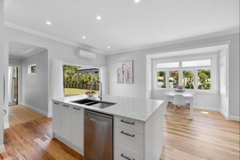 Photo of property in 59a Old Waipu Road, Mangawhai, 0505