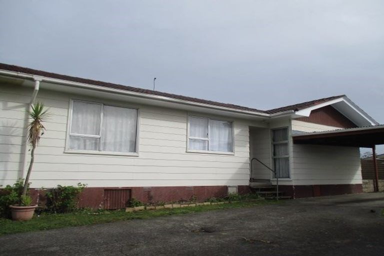 Photo of property in 2/10 Tuna Place, Manurewa, Auckland, 2102