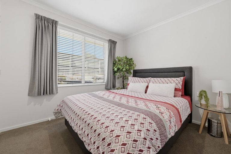Photo of property in 208 Ballintoy Park Drive, Welcome Bay, Tauranga, 3175