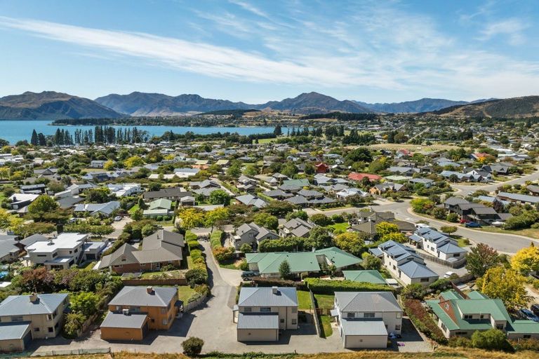 Photo of property in 77 Meadowstone Drive, Wanaka, 9305