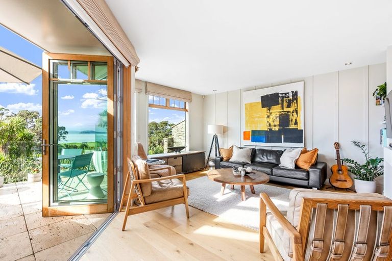 Photo of property in 39 Little Compton Mews, Snells Beach, 0920