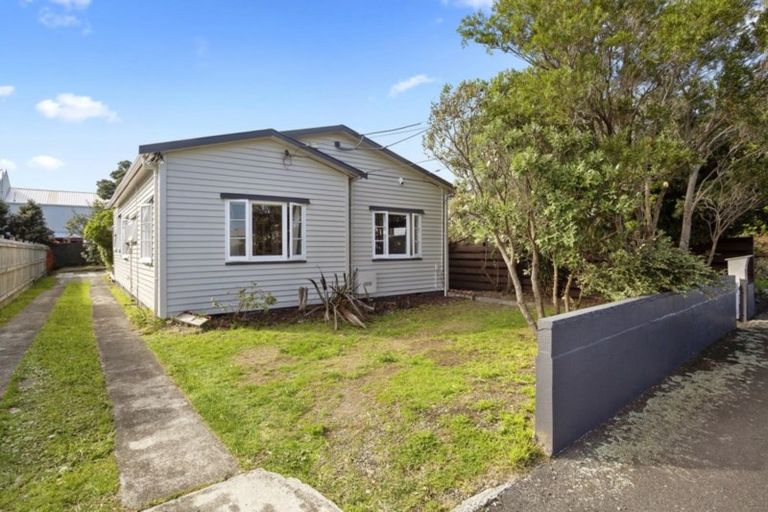 Photo of property in 7 Huia Street, Petone, Lower Hutt, 5012