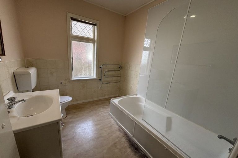 Photo of property in 38 Kauri Street, Miramar, Wellington, 6022